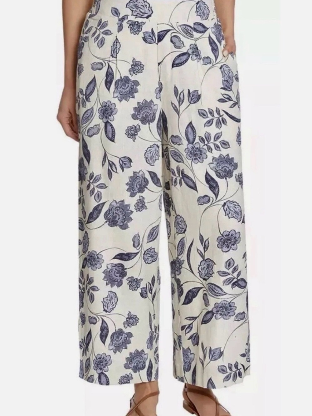 Ella Moss white Wide-Leg Pants with Blue Floral Print